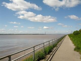 Approaching the Humber Bridge from the North